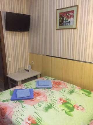 Гостиница Lucky Симферополь Бюджетный двухместный номер с 1 кроватью-6